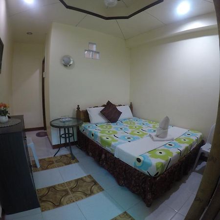 D'Lucky Garden Inn & Suites Tiniguiban Exterior foto