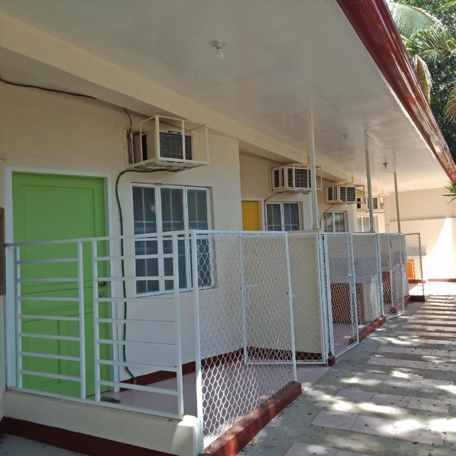 D'Lucky Garden Inn & Suites Tiniguiban Exterior foto